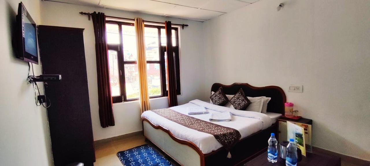 The Lake Cottage By Vrb Hotels Mcleodganj 다람샬라 외부 사진